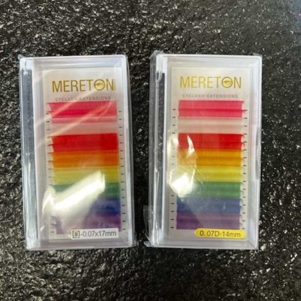 Mereton Eyelash Extensions D - 0.07 mm - 14 mm and D-0.07 mm - 17 mm